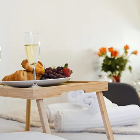 Luxhousing *