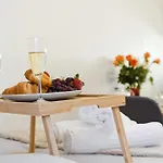 Luxhousing *