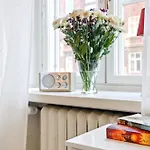 Luxhousing