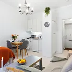 Luxhousing * Helsinki